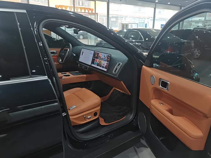 Фото 8 - LiXiang L6