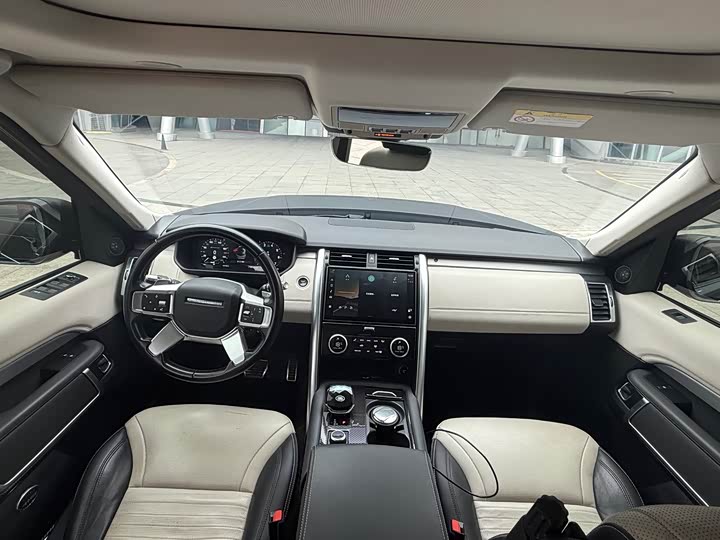 Фото 9 - Land Rover Discovery