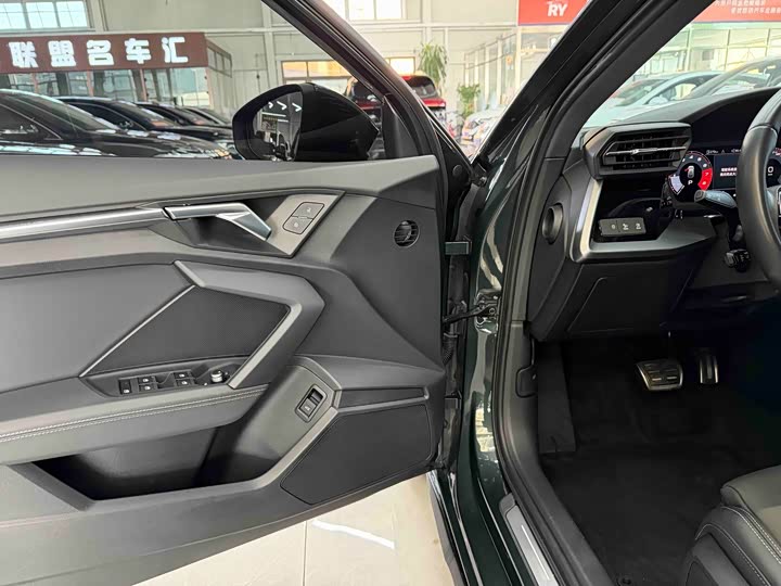 Фото 9 - Audi A3