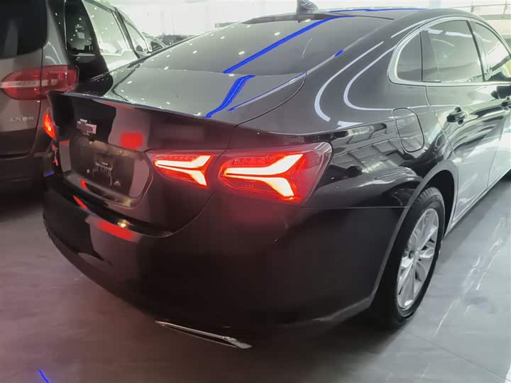 Фото 8 - Chevrolet Malibu XL