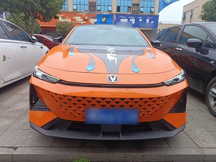 Фото 3 - Changan UNI-V