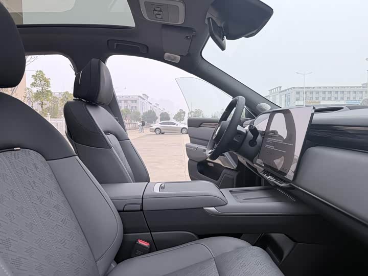 Фото 4 - Zeekr 7X