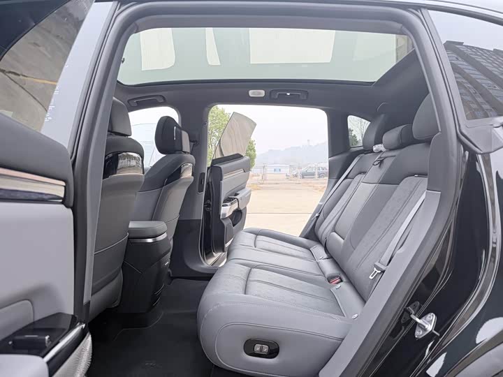 Фото 7 - Zeekr 7X