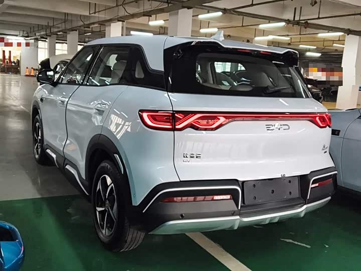 Фото 5 - BYD Yuan Up