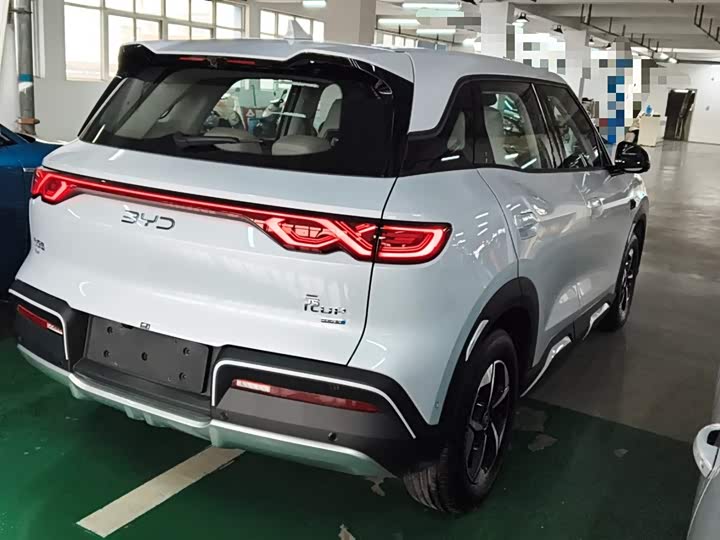 Фото 7 - BYD Yuan Up