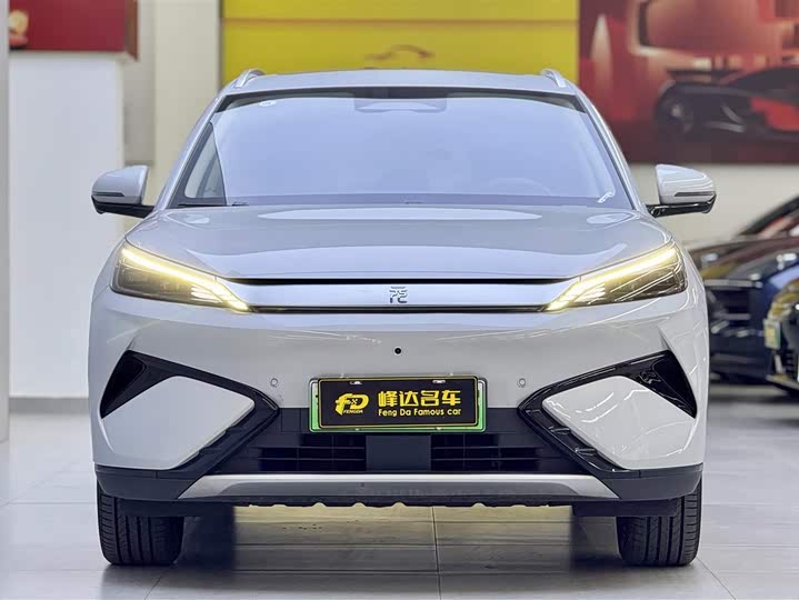 Фото 2 - BYD Yuan Plus