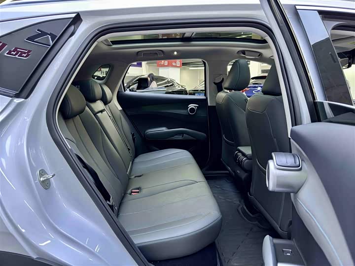 Фото 6 - BYD Yuan Plus