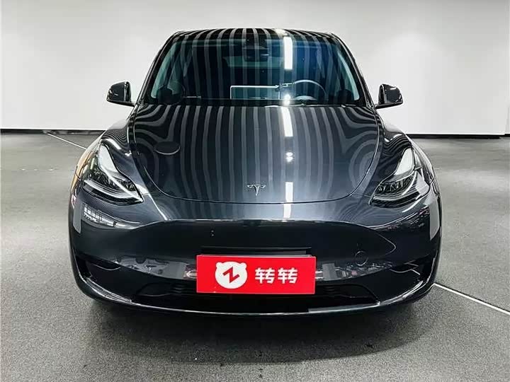 Фото 2 - Tesla Model Y