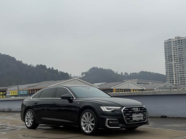 Фото 3 - Audi A6L
