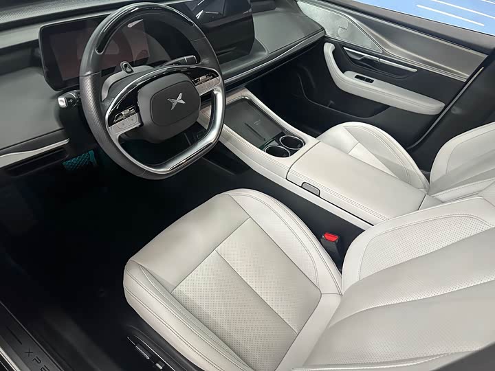 Фото 4 - XPeng P7