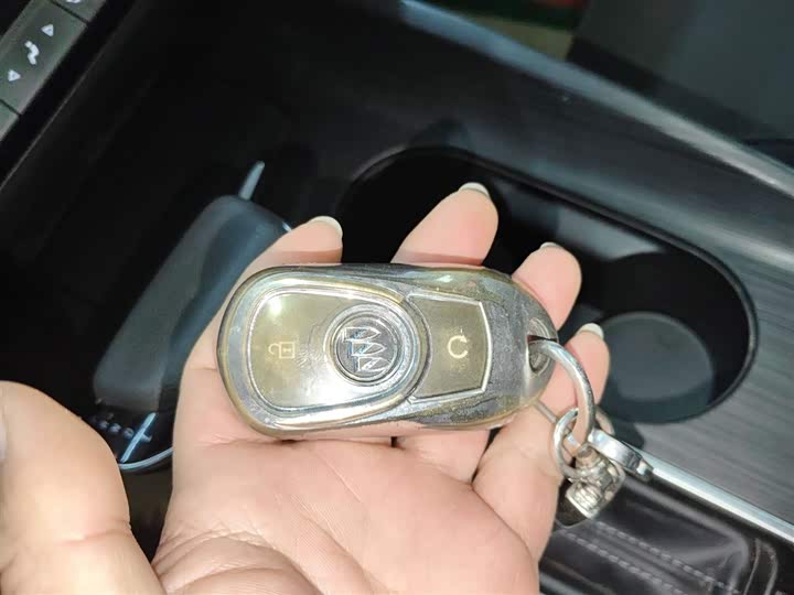 Фото 9 - Buick Velite 6