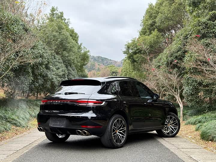 Фото 2 - Porsche Macan