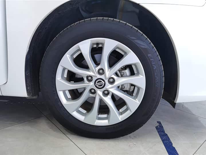 Фото 6 - Nissan Sylphy