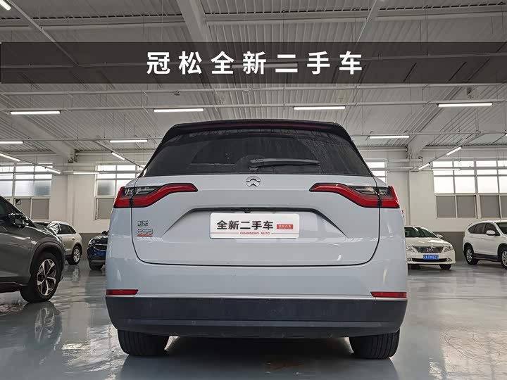 Фото 5 - Nio ES8