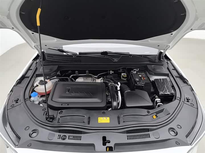 Фото 6 - Bestune B70