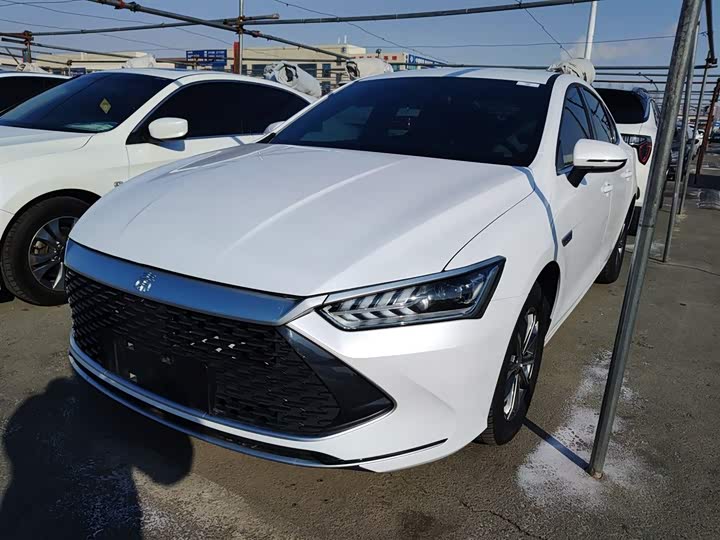 Фото 2 - BYD Qin Plus