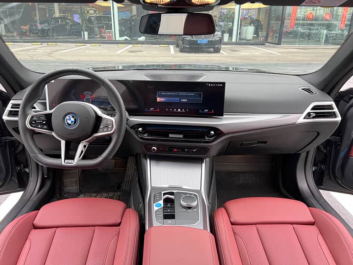 Фото 6 - BMW i4