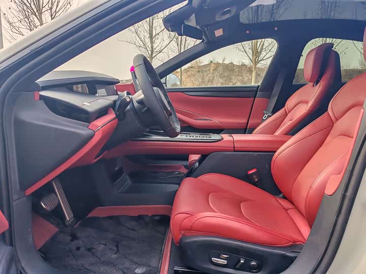 Фото 4 - Xiaomi SU7