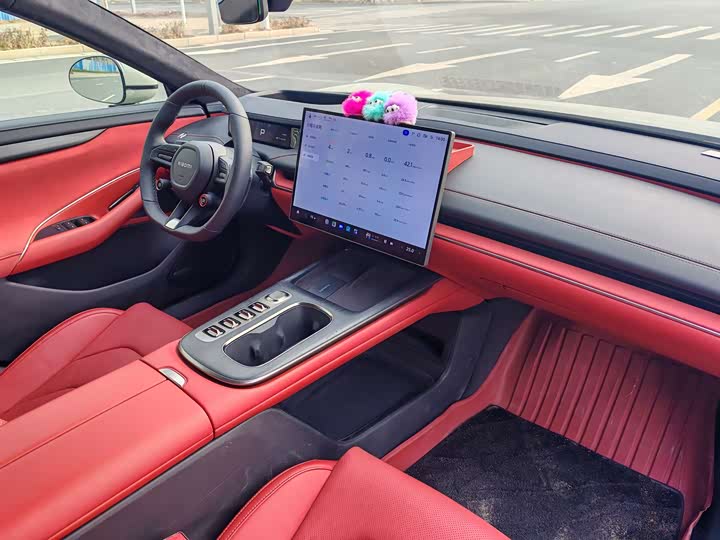 Фото 7 - Xiaomi SU7