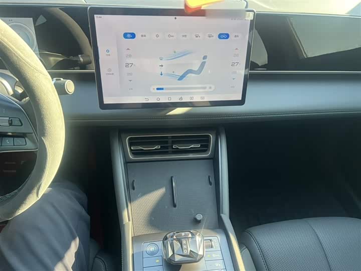 Фото 7 - BYD Qin L