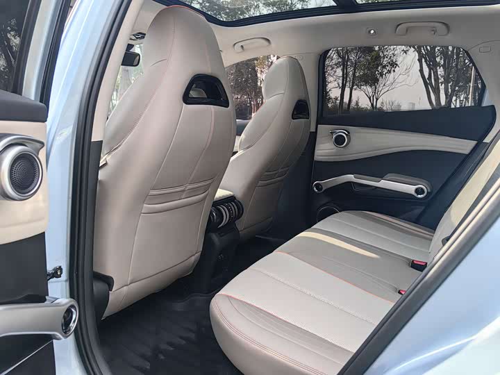 Фото 5 - BYD Yuan Plus