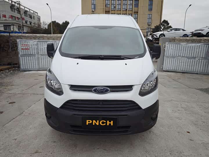 Фото 2 - Ford Transit