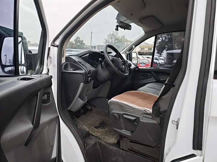 Фото 5 - Ford Transit