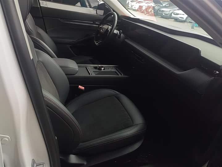 Фото 8 - Ford Mondeo