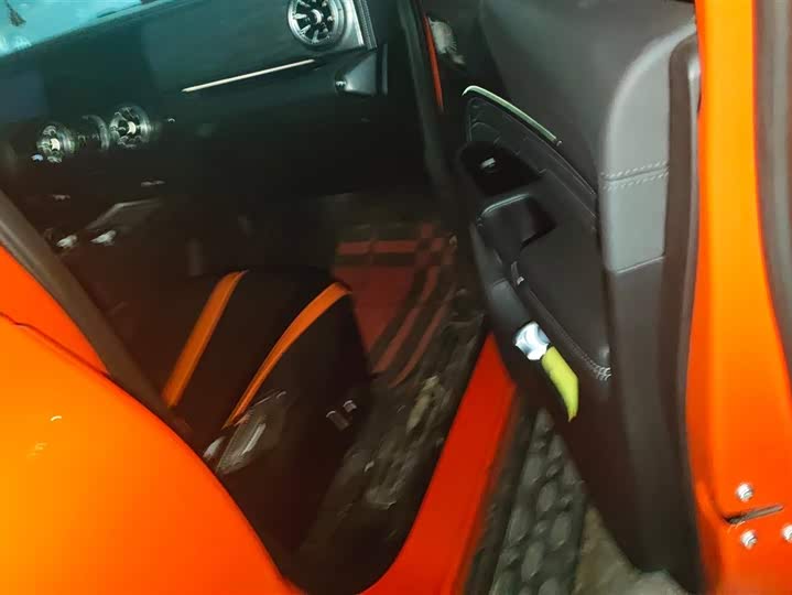 Фото 8 - Tank 300