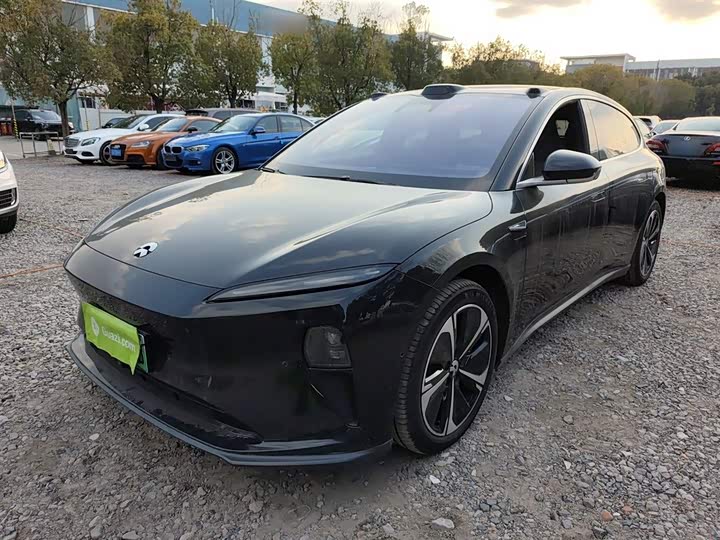 Фото 1 - Nio ET5T