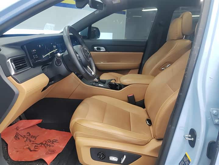 Фото 9 - LiXiang One