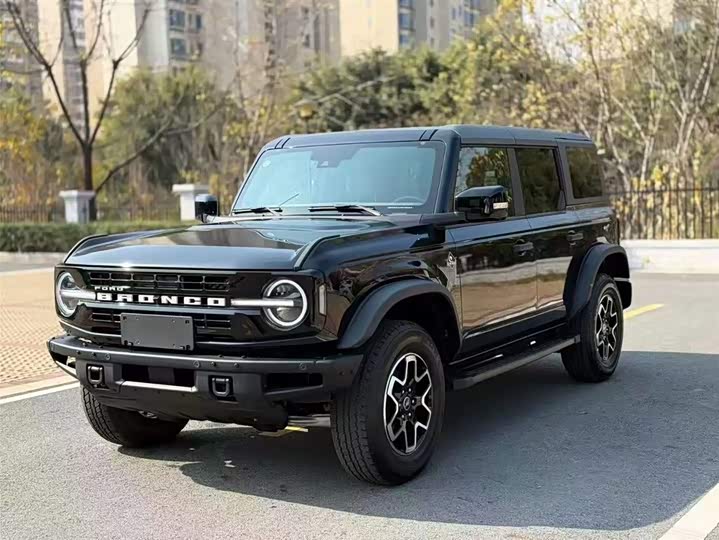 Фото 1 - Ford Bronco