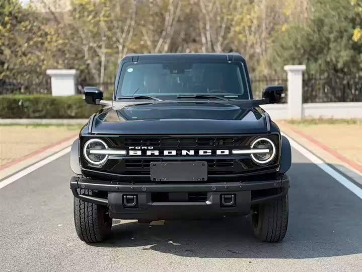 Фото 2 - Ford Bronco