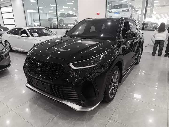 Фото 2 - Toyota Crown Kluger