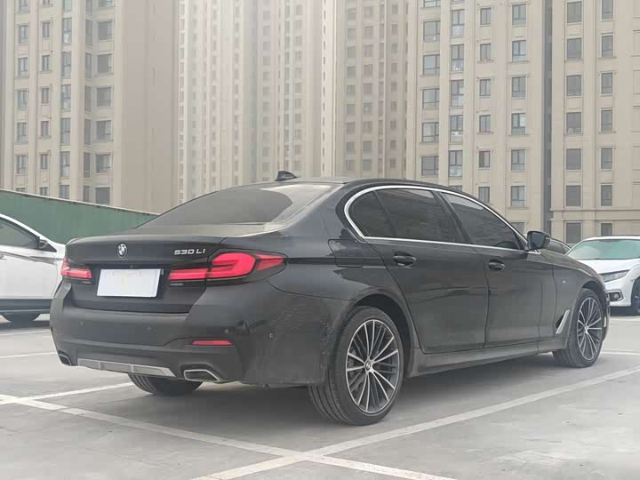 Фото 6 - BMW 5 Series