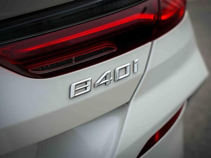 Фото 7 - BMW 8 Series