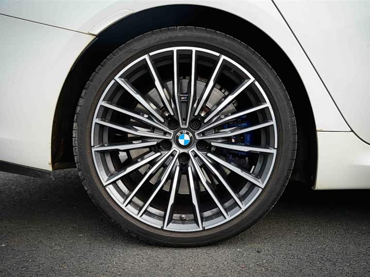 Фото 8 - BMW 8 Series