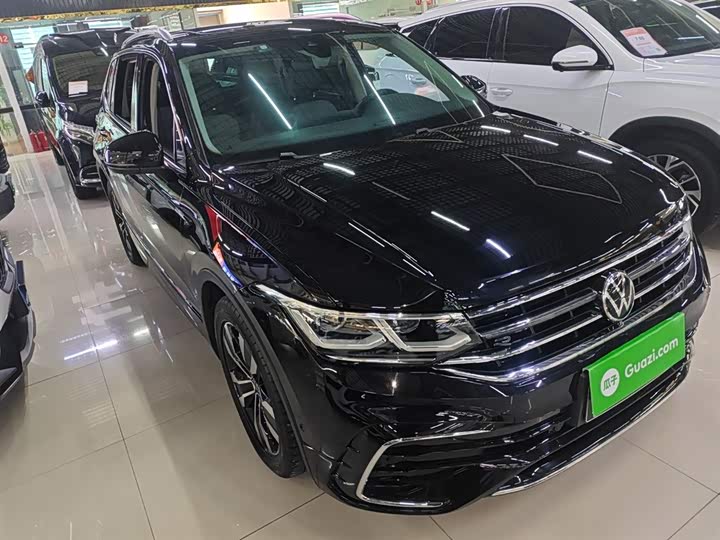 Фото 4 - Volkswagen Tiguan L Pro