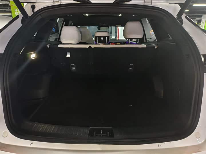 Фото 7 - Geely Galaxy L7