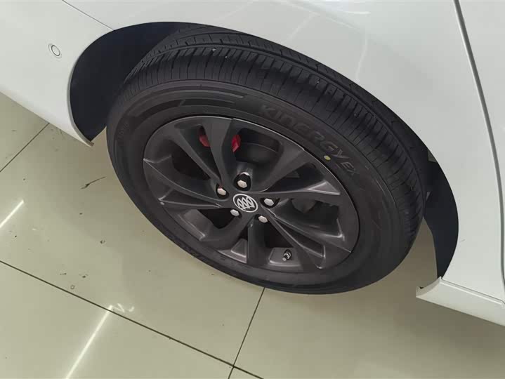 Фото 6 - Buick Verano