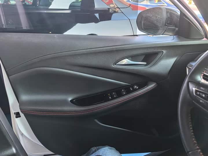 Фото 7 - Buick Verano