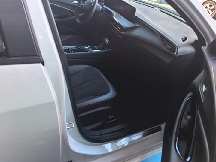 Фото 8 - Buick Verano