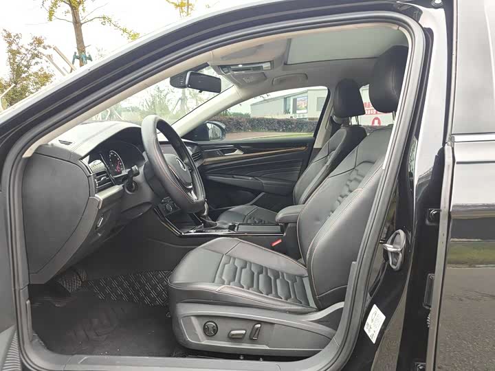 Фото 6 - Volkswagen Passat