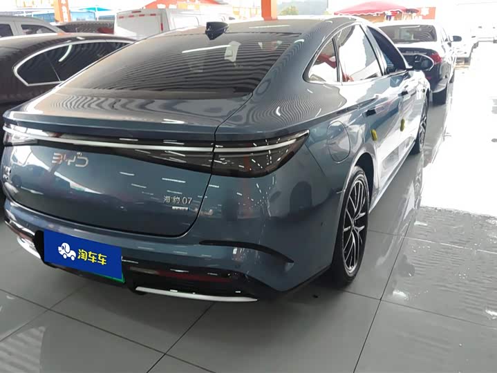 Фото 3 - BYD Seal 07 DM-i Hybrid