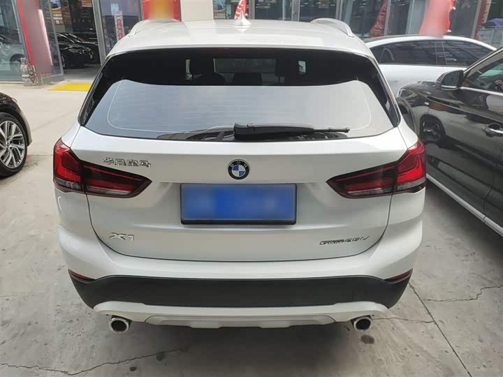 Фото 6 - BMW X1