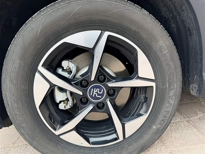 Фото 9 - BYD Yuan Up