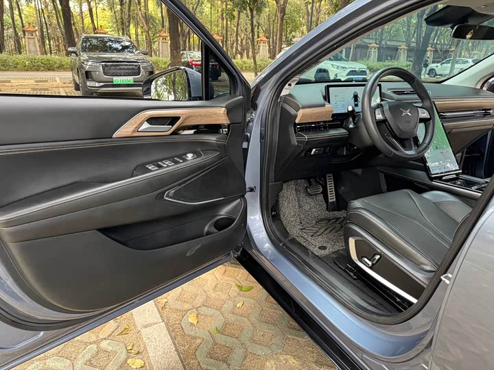 Фото 8 - XPeng P5