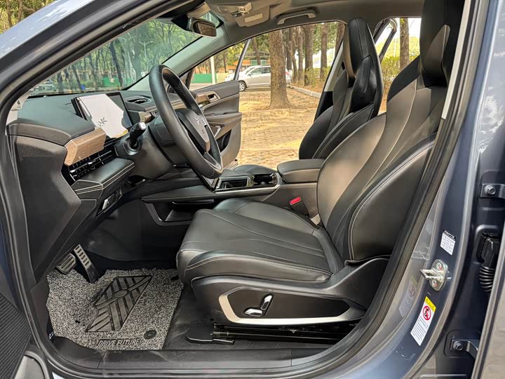 Фото 9 - XPeng P5