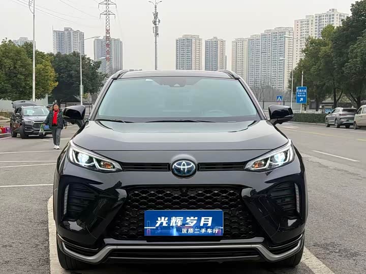 Фото 2 - Toyota Wildlander Hybrid