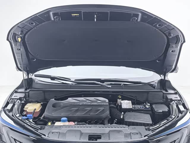 Фото 9 - Changan UNI-T